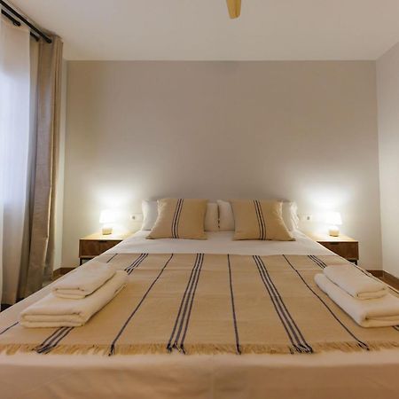 Bravissimo Figuerola, Spacious 3-Bedroom Apartment Girona Exterior foto